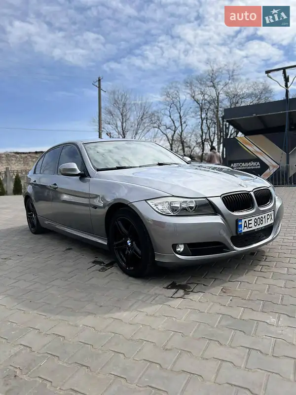 BMW 3 Series 2009