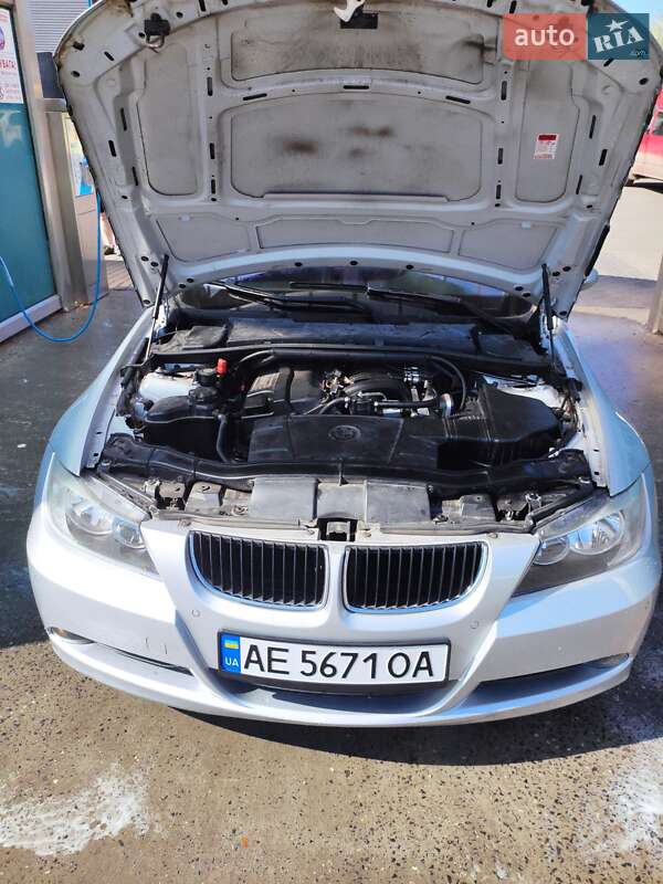 Седан BMW 3 Series 2006 в Кривому Розі