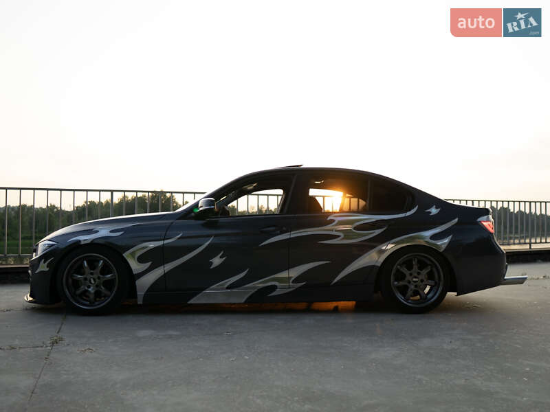 Седан BMW 3 Series 2013 в Києві