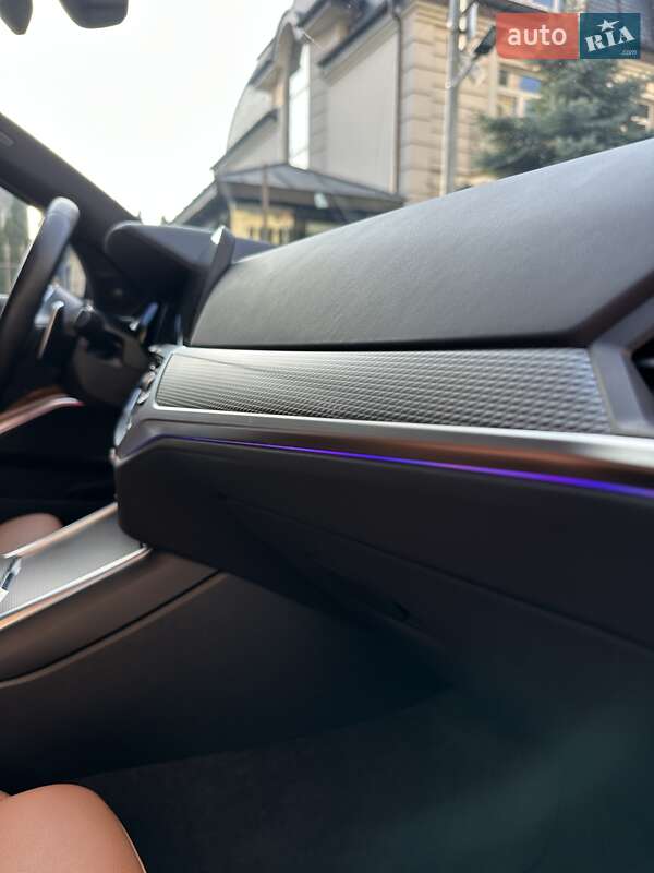 Седан BMW 3 Series 2020 в Киеве фото 40 Седан BMW 3 Series 2020 в Киеве