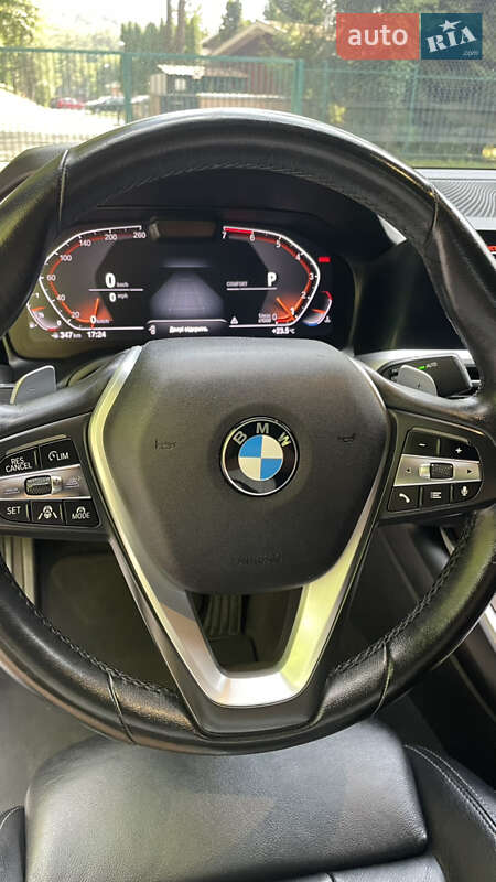 Седан BMW 3 Series 2019 в Львові