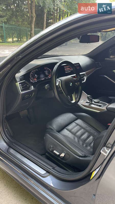 Седан BMW 3 Series 2019 в Львові