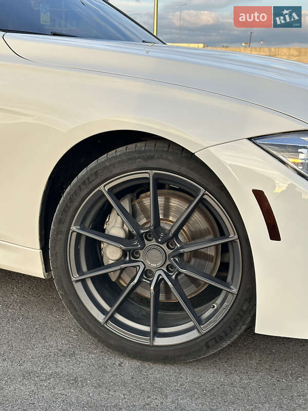 Седан BMW 3 Series 2017 в Львові