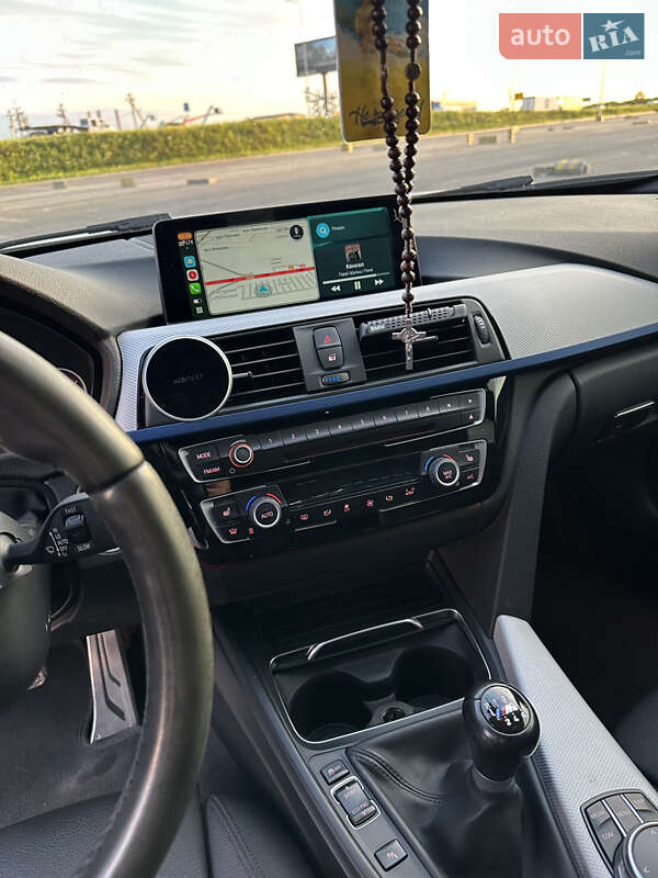 Седан BMW 3 Series 2017 в Львові