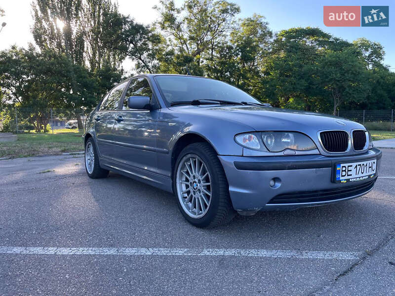 BMW 3 Series 2004