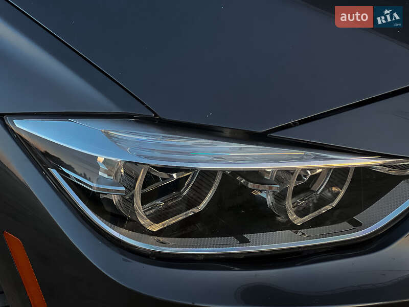 Седан BMW 3 Series 2018 в Чернігові