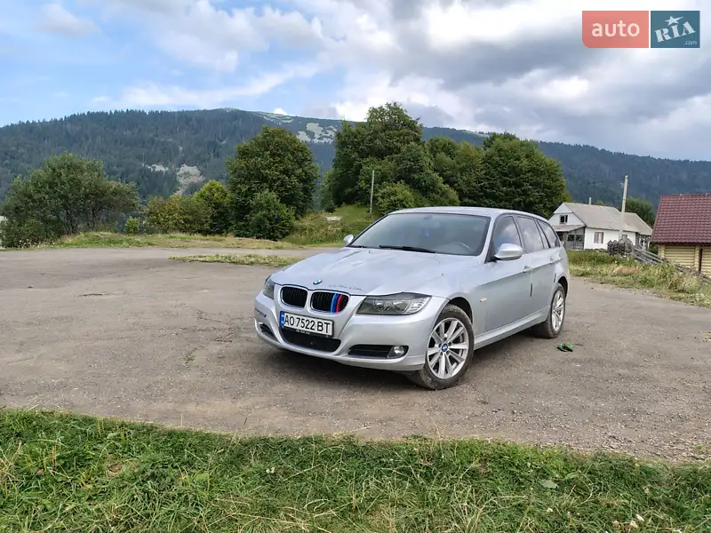 BMW 3 Series 2011