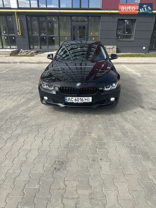Седан BMW 3 Series 2012 в Луцке