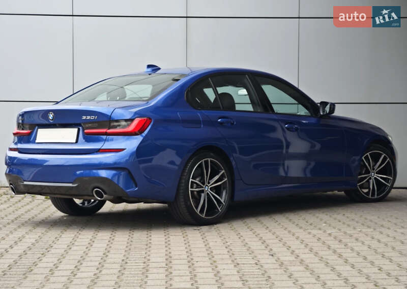 Седан BMW 3 Series 2019 в Львове