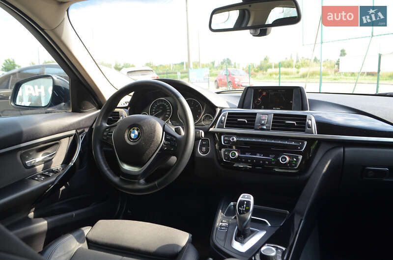 Седан BMW 3 Series 2016 в Києві