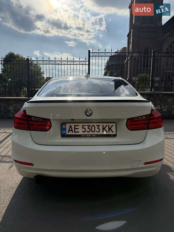 Седан BMW 3 Series 2014 в Каменском фото 7 Седан BMW 3 Series 2014 в Каменском