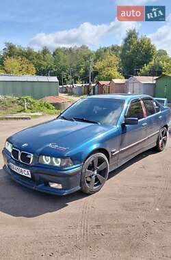 Седан BMW 3 Series 1995 в Чернігові