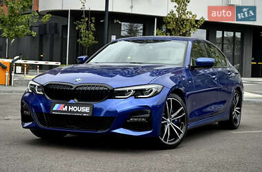Седан BMW 3 Series 2022 в Киеве