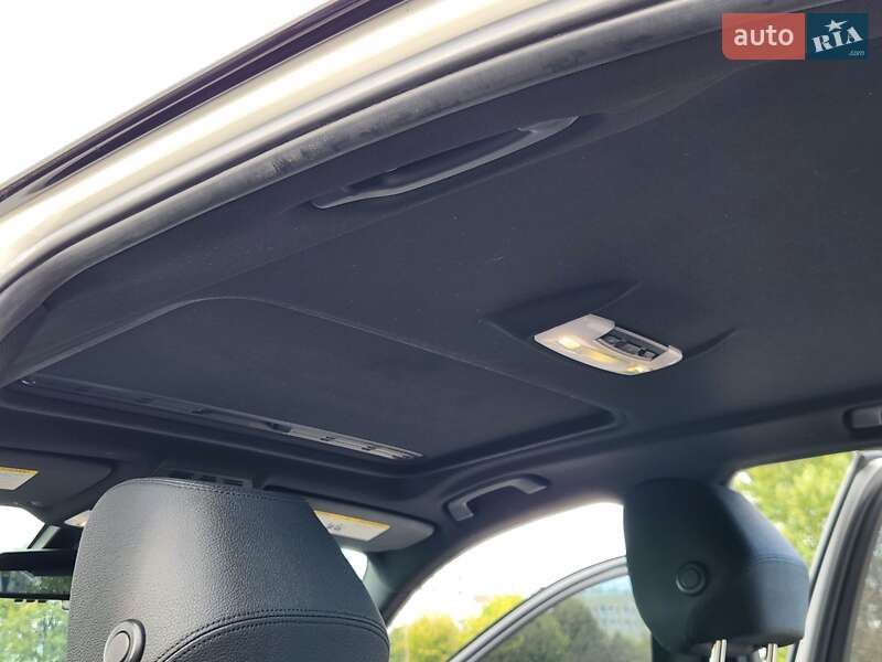 Седан BMW 3 Series 2017 в Ровно