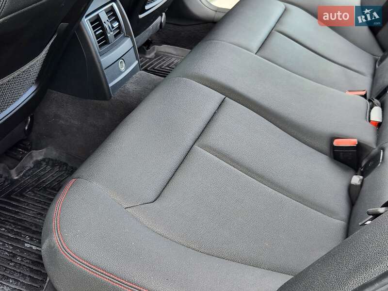 Седан BMW 3 Series 2017 в Ровно