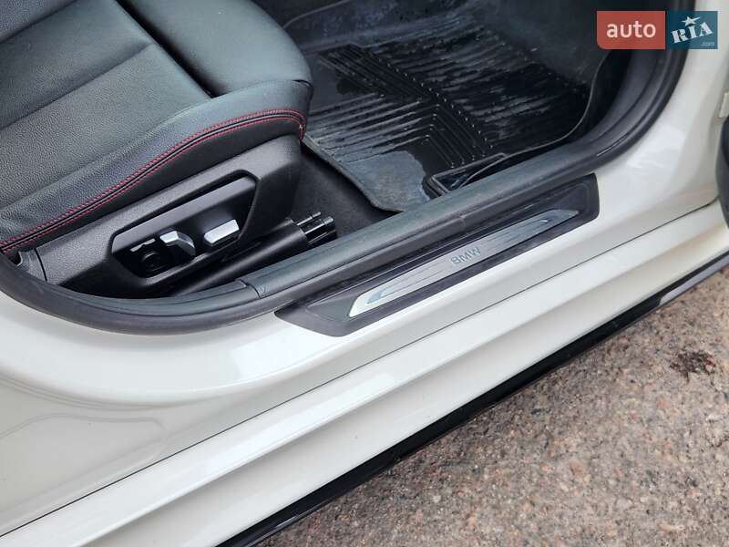 Седан BMW 3 Series 2017 в Ровно