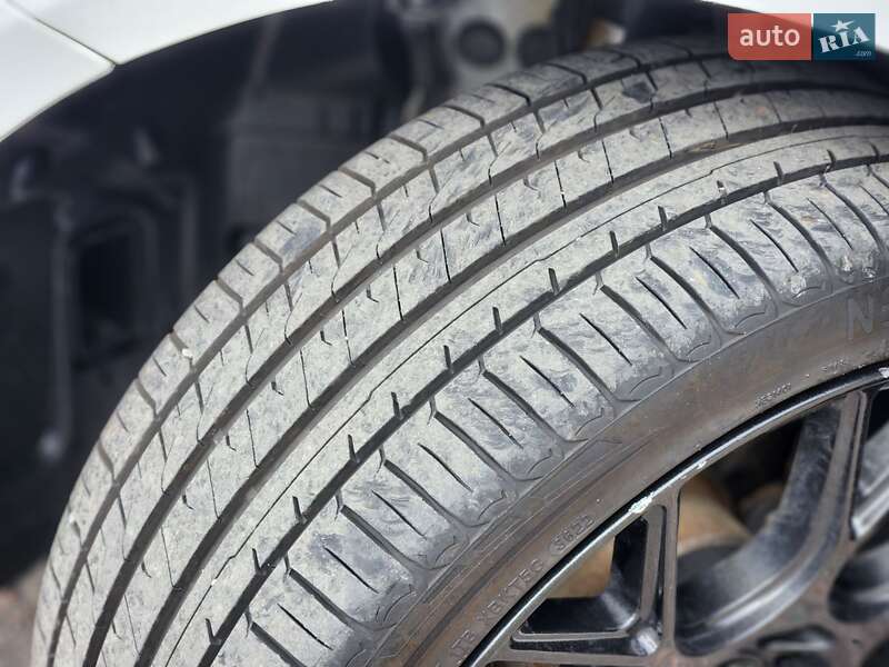 Седан BMW 3 Series 2016 в Ровно фото 8 Седан BMW 3 Series 2016 в Ровно