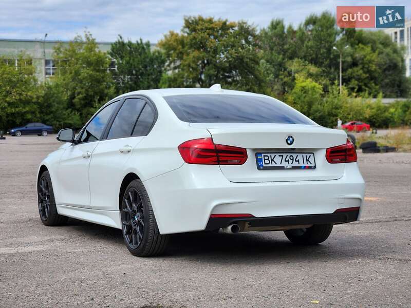 Седан BMW 3 Series 2016 в Ровно фото 11 Седан BMW 3 Series 2016 в Ровно