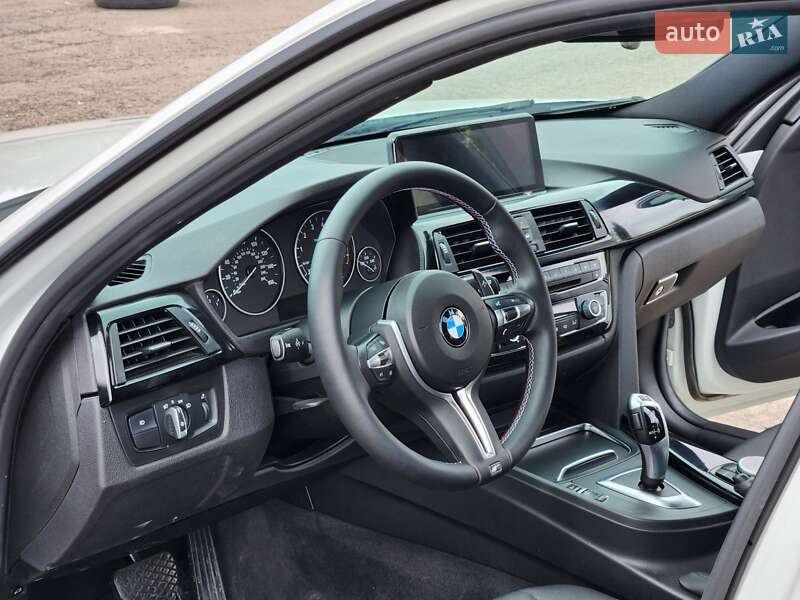 Седан BMW 3 Series 2016 в Ровно фото 24 Седан BMW 3 Series 2016 в Ровно