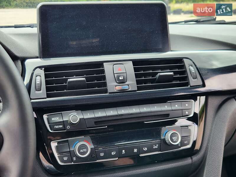 Седан BMW 3 Series 2016 в Ровно фото 36 Седан BMW 3 Series 2016 в Ровно