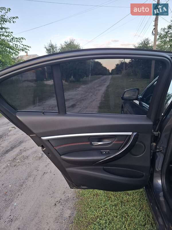 Седан BMW 3 Series 2017 в Конотопе