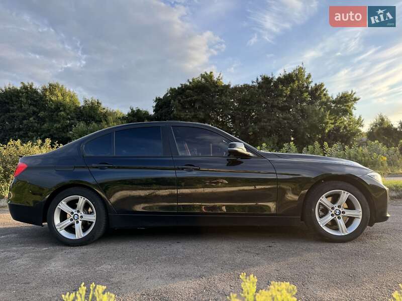 Седан BMW 3 Series 2013 в Остроге фото 3 Седан BMW 3 Series 2013 в Остроге