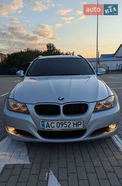 Универсал BMW 3 Series 2010 в Нововолынске