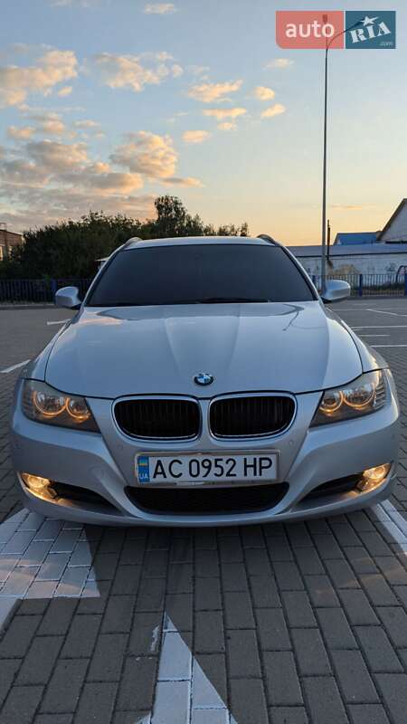 BMW 3 Series 2010