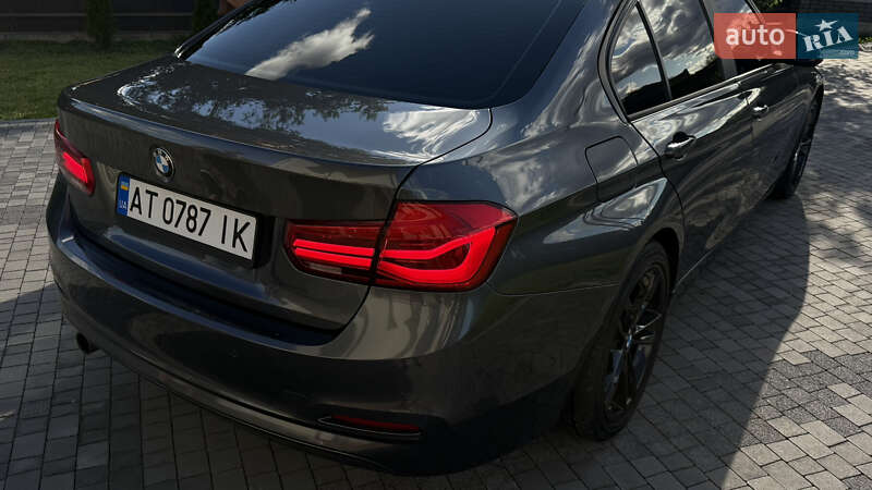 Седан BMW 3 Series 2016 в Коломые