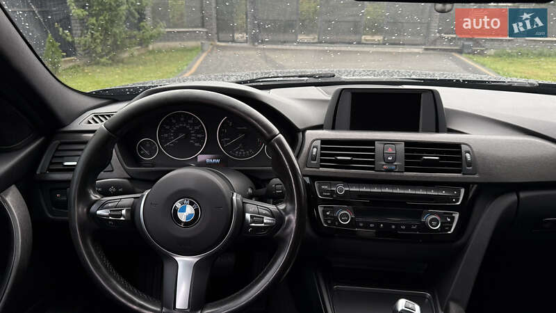Седан BMW 3 Series 2016 в Коломые