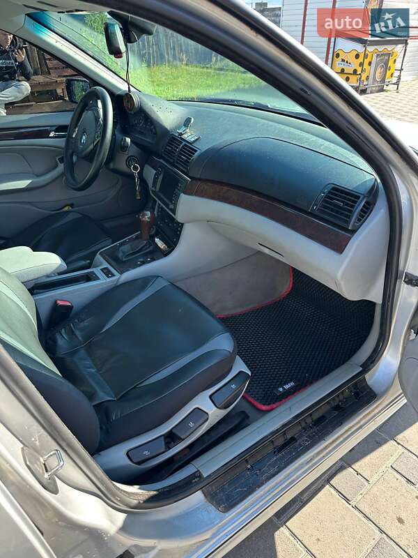 Универсал BMW 3 Series 2004 в Дубровице