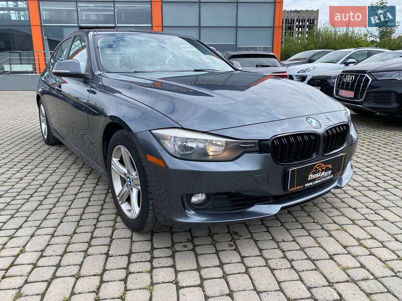 Седан BMW 3 Series 2015 в Львове