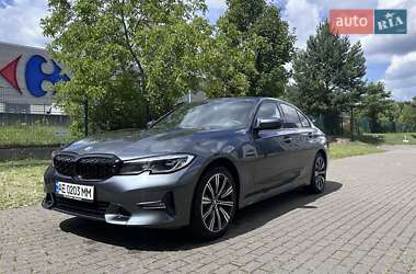 Седан BMW 3 Series 2019 в Дніпрі
