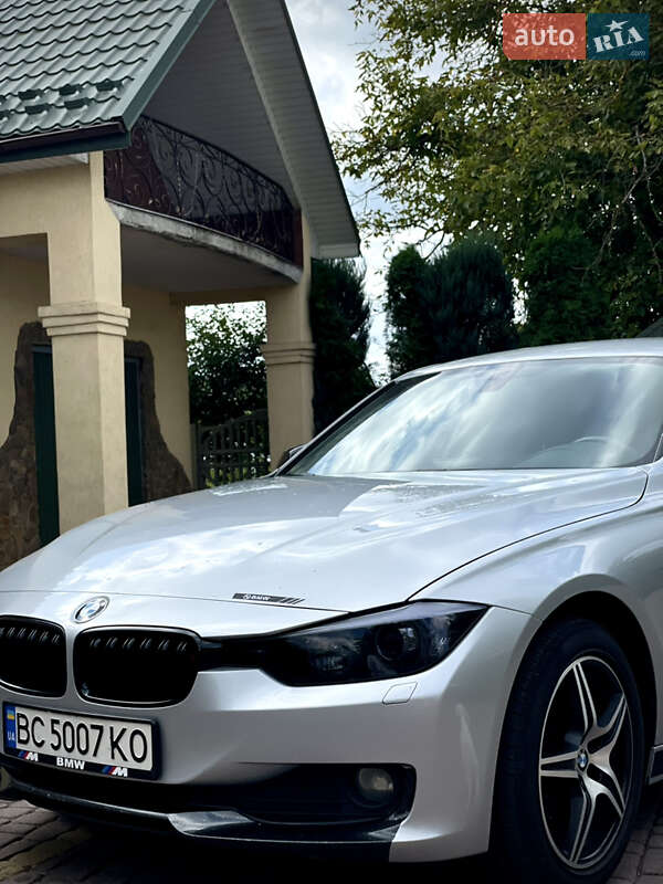 Седан BMW 3 Series 2014 в Яворове