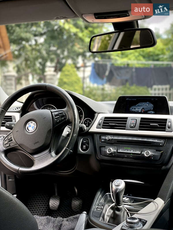 Седан BMW 3 Series 2014 в Яворове