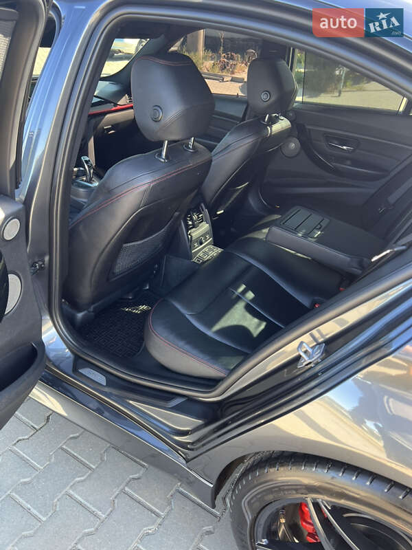 Седан BMW 3 Series 2013 в Одессе