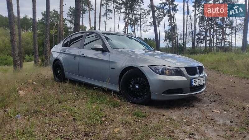 Седан BMW 3 Series 2005 в Житомире