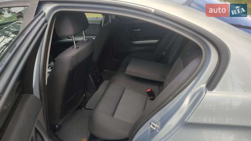 Седан BMW 3 Series 2005 в Житомире