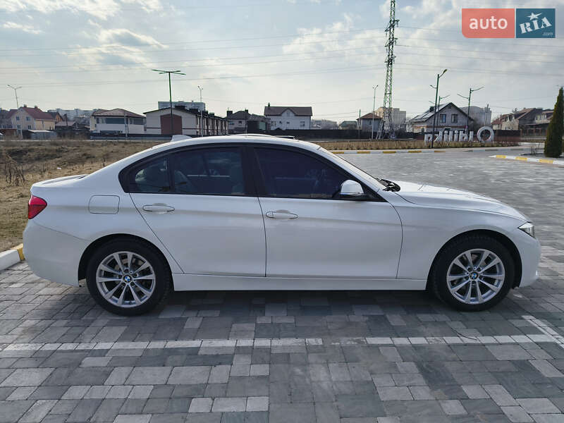 Седан BMW 3 Series 2016 в Ірпені