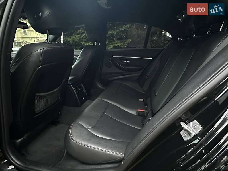 Седан BMW 3 Series 2016 в Рівному