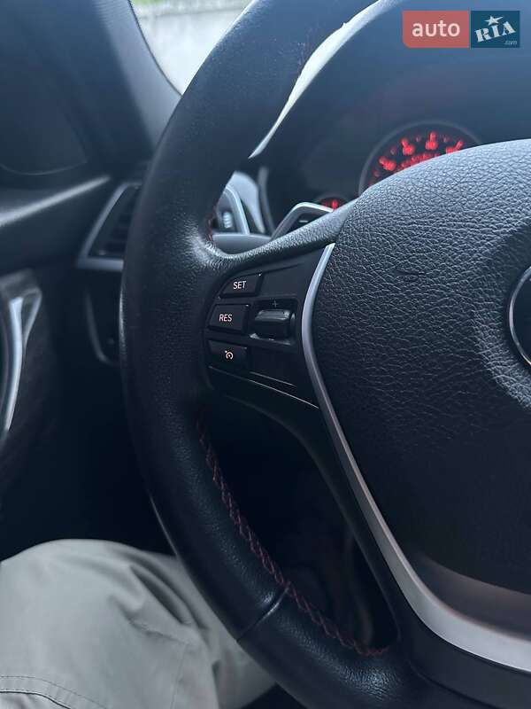 Седан BMW 3 Series 2016 в Рівному