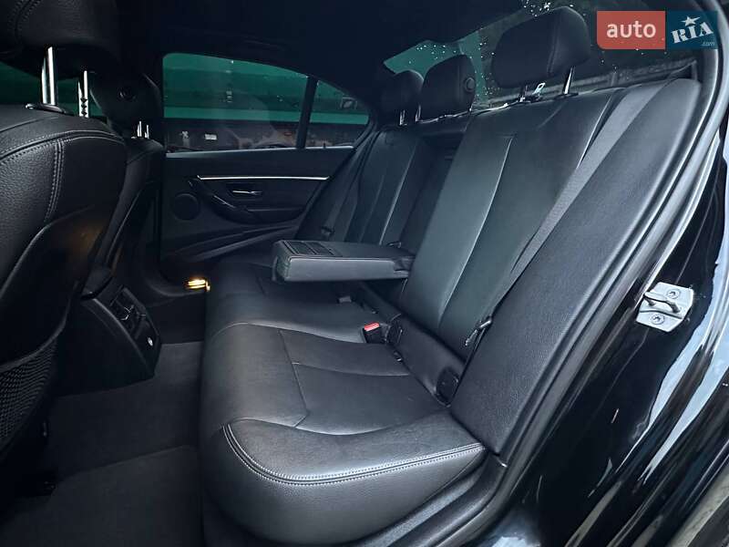 Седан BMW 3 Series 2016 в Рівному