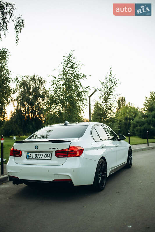 Седан BMW 3 Series 2017 в Белой Церкви