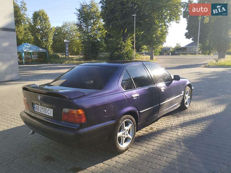 Седан BMW 3 Series 1997 в Брацлаве