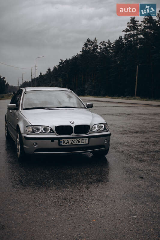 Седан BMW 3 Series 2002 в Ахтырке