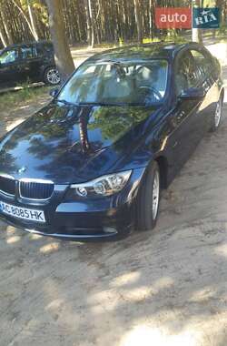 Седан BMW 3 Series 2005 в Вараше