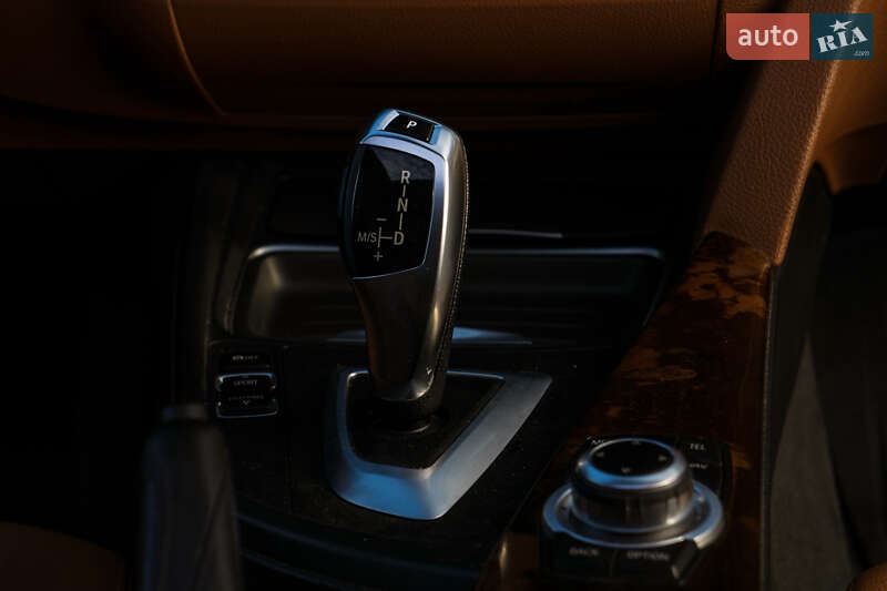 Седан BMW 3 Series 2012 в Кропивницком