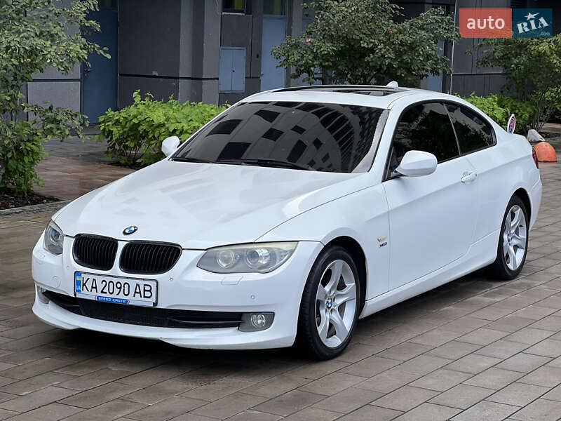 BMW 3 Series 2010
