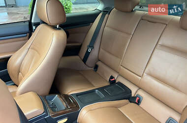 Купе BMW 3 Series 2010 в 