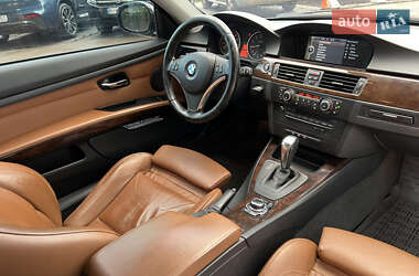 Купе BMW 3 Series 2010 в 